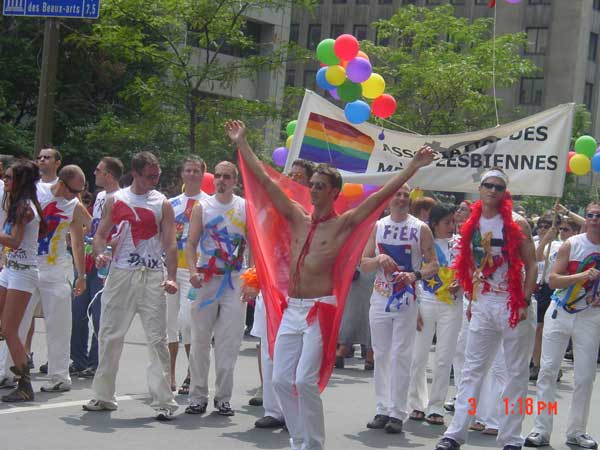 gayparade3.jpg